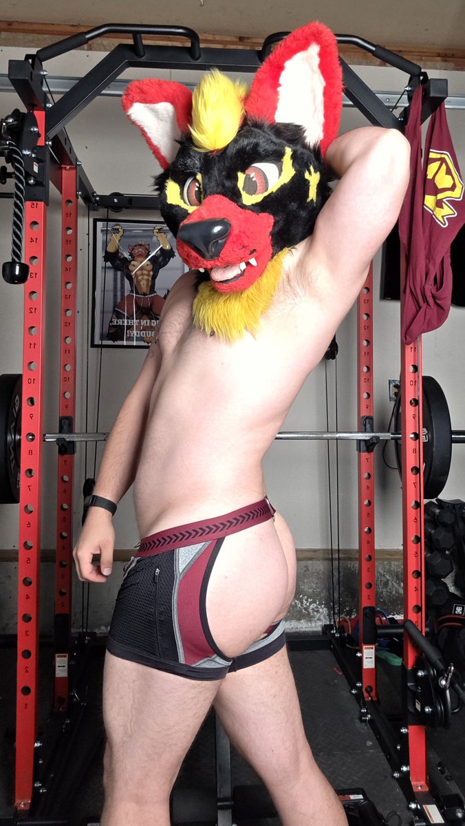 Infernowolf10's tweet photo. Ok, chocks are my new favorite gay underwear 😌❤️🔥 https://t.co/XjlqSSREV1