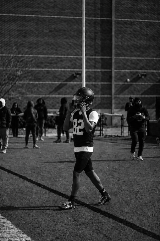 Dmaniburton's tweet photo. Locked in and building the foundation. ��� Ready to make a statement this season.

🎓 Class of 2030🏈 WR / DB | #82📈 Working everyday to level up.#ClassOf2030 #2030Recruit #StudentAthlete #WAWG #ATTG https://t.co/30n3puFKpf
