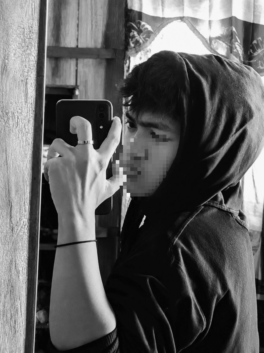 OpiNabil's tweet photo. mirror😋 https://t.co/nKxmB8Vlz9