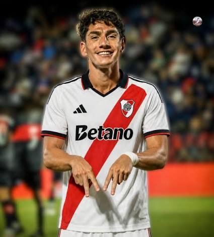 Riverokok1's tweet photo. 🚨FRANCISCO ÁLVAREZ NUEVO REFUERZO DE RIVER PLATE 🚨 https://t.co/fMSNRTmskt