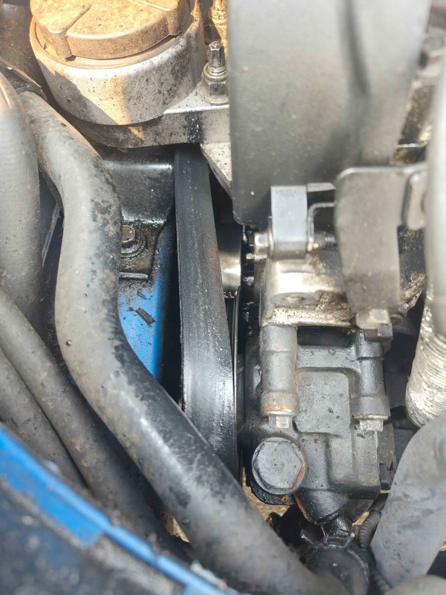 WingedPiston's tweet photo. Yesterday I was driving my beat up Focus and it decided to yeet the accessory belt, lol. 
#ford #fordfocus https://t.co/xX73Io0Mms