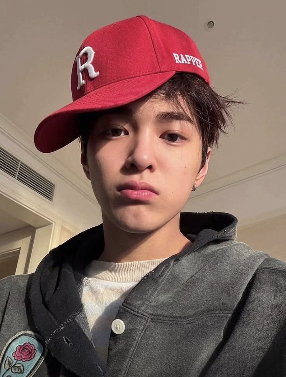bryseanti's tweet photo. kalat na kalat ‘tong keonho ai pic e noh https://t.co/mxlsMOz0dv