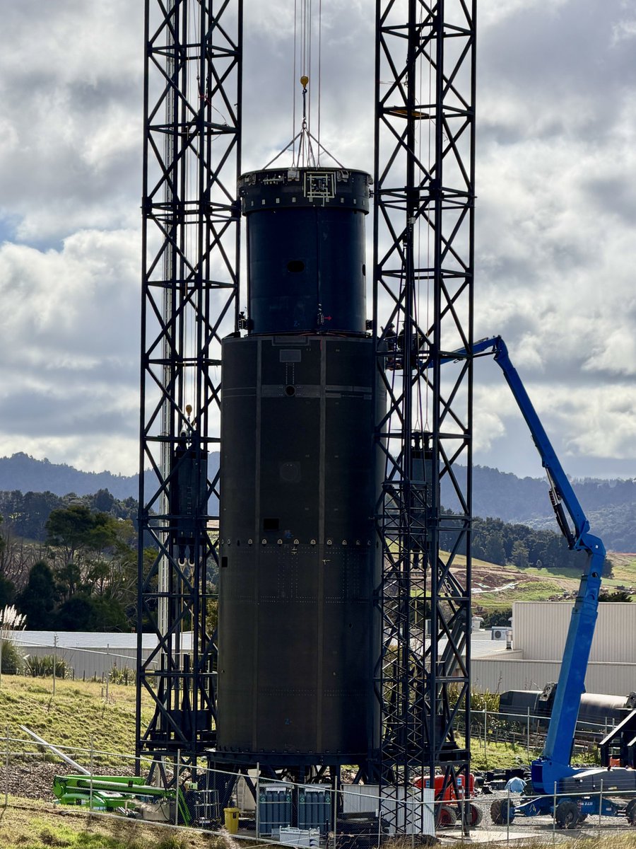 ToasterNZ's tweet photo. On a positive note!

Work is continuing on the test articles at Rocket Lab Warkworth here in NZ.
$RKLB https://t.co/8kq8RUlnCB