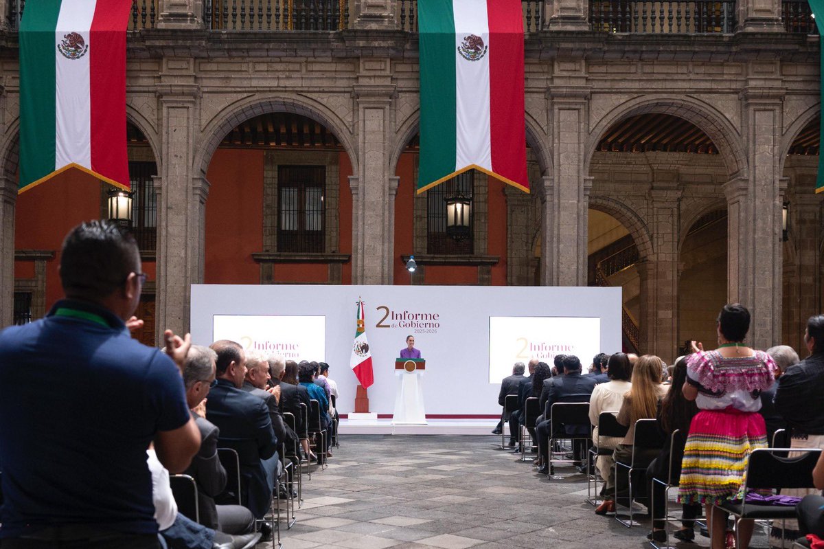 LuisaAlcalde's tweet photo. “Es una nueva manera de entender el estado, no como espectador de las desigualdades, sino como instrumento de justicia y quizá ahí se encuentra una de las mayores transformaciones de nuestro tiempo haber convertido el amor en política pública, y la política pública en derechos que le pertenecen al pueblo de México”
@Claudiashein