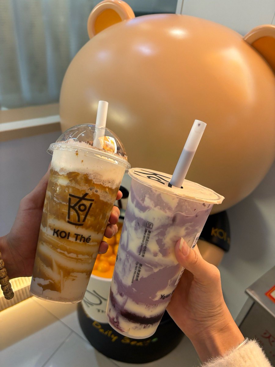 dyadyudya's tweet photo. “隔着屏幕分享烟火日常，你的晚安和早安，是跨越山海的专属陪伴”， https://t.co/qEHRv6T0Qy