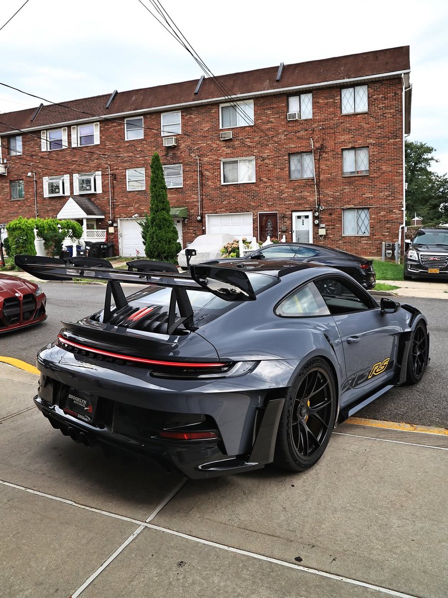 TheAutoHub's tweet photo. Porsche 911 GT3 RS https://t.co/LdPZrlksw6