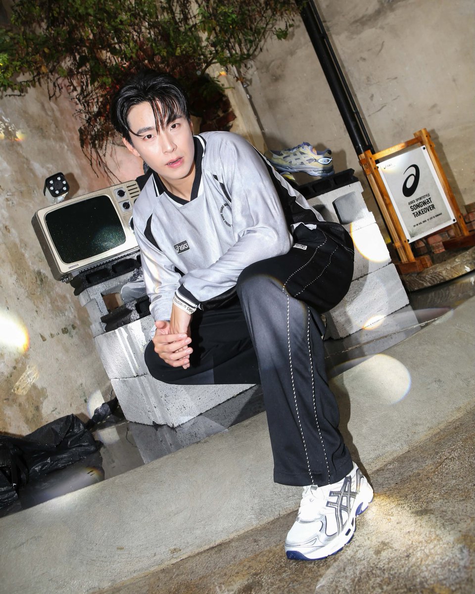 TreNeng_Forever's tweet photo. 2026.08.29 | 👟 ASICS Sportstyle Songwat Takeover
📍Lost in Songwat
Cr. Haute Thailand & Gangway Magazine
#nengnn #เน๋งศรัณย์ #หมอเน๋ง
#AsicsSportStyleTH
#AsicsAtSongwat https://t.co/pM1iWd6xec