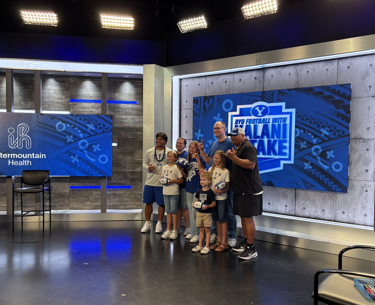 gregwrubell's tweet photo. Post-#SitakeShow photo ops with running back Sione Moa and the coach after our first broadcast of the season from inside Studio C at @byutv. 

We’ll do it all again next Tuesday night! https://t.co/mPmbJxzkva