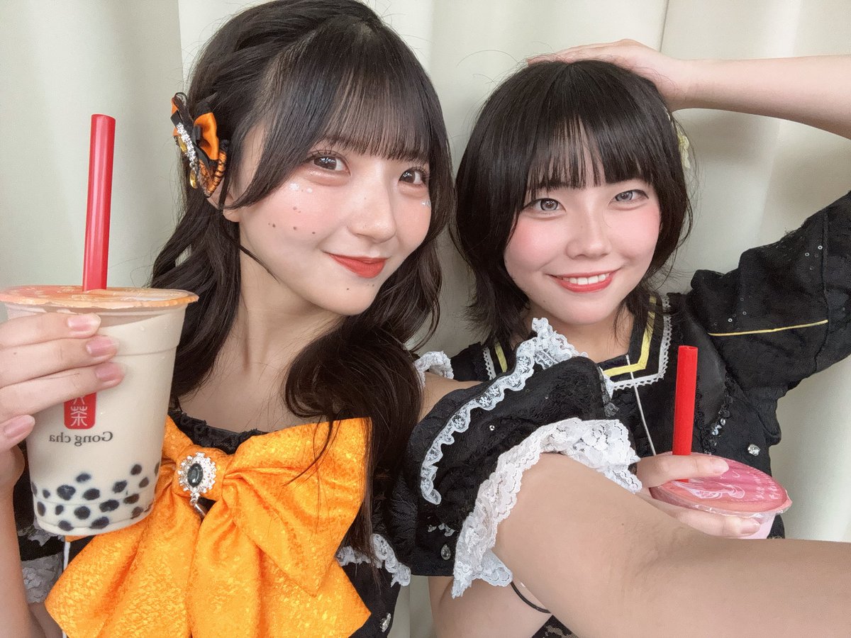 Shippo_Chiaki's tweet photo. おはちゃ☀️☁️

朝配信ありがとうー！！！今日も無理なく！！！

この間チェキスタさんにもらったゴンチャ🥺🥺🤍とっても美味しかったぁぁぁ、嬉しい、、、しおんちゃんをそえてっ！ https://t.co/fibnwhm2J6