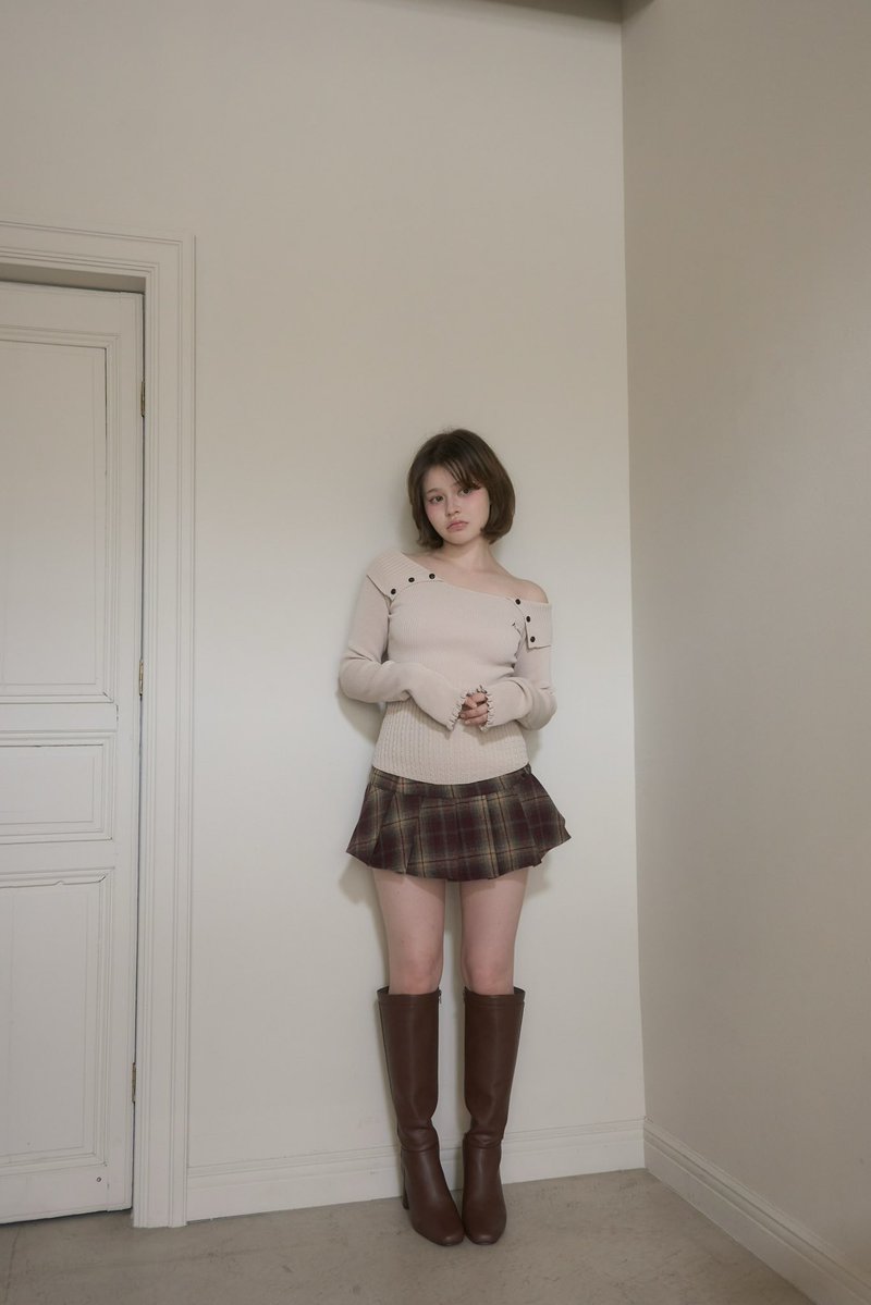andmary na platformě X: „Candice check set up color beige/brown