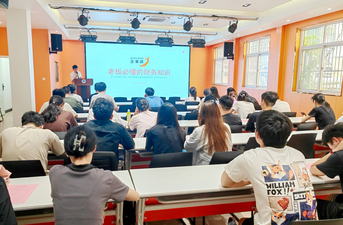 FaithSoverdm's tweet photo. Acabo de impartir un taller de marketing digital a jóvenes emprendedores Fue genial compartir conocimientos y motivación con esta gran audiencia! https://t.co/khLsHG3FFQ