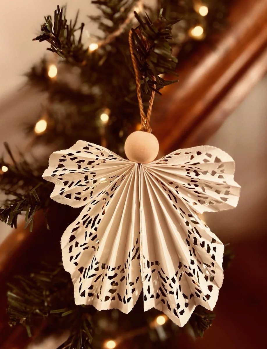 HazelMertoiq's tweet photo. Hola! Hoy hice un adorno navideo de fieltro super lindo, paso a paso fácil, ideal para regalar o decorar tu casa  Te animas a intentarlo， https://t.co/OiaSMQmrRC