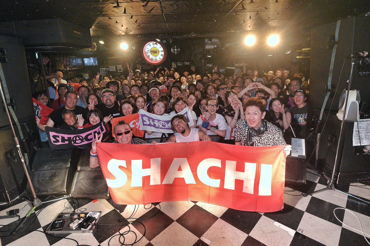 SHACHI_official's tweet photo. 2026.09.01下北沢SHELTERワンマンに御来場の皆様、関係者の方々本当にありがとうございました!!!!!

4年振りのワンマンはいかがだったでしょうか？

新譜"STAND AND LOUD"を引っ提げて年内はレコ発でツアーまわります!!
また各地でお待ちしています!!!! https://t.co/mDiBeLDuVq