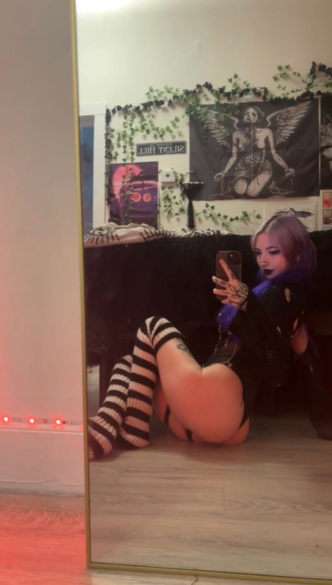 FranklynMistkit's tweet photo. men over 30 who still want 19 year old exist.they're just quieter about it https://t.co/e9cSkaJOak