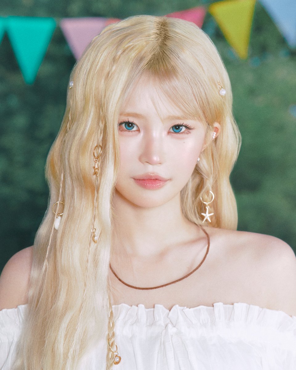 realfromis_9's tweet photo. 2026 fromis_9 ASIA TOUR [TOMORROW GLOW.] IN SEOUL

🧚 #송하영 #SONGHAYOUNG
✨ 2026.09.04 ~ 09.06
🪽 KOREA UNIV. HWAJUNG TIGER DOME

#fromis_9 #프로미스나인
#fromis_9_ASIATOUR
#TOMORROW_GLOW https://t.co/BjgZVD5dE3