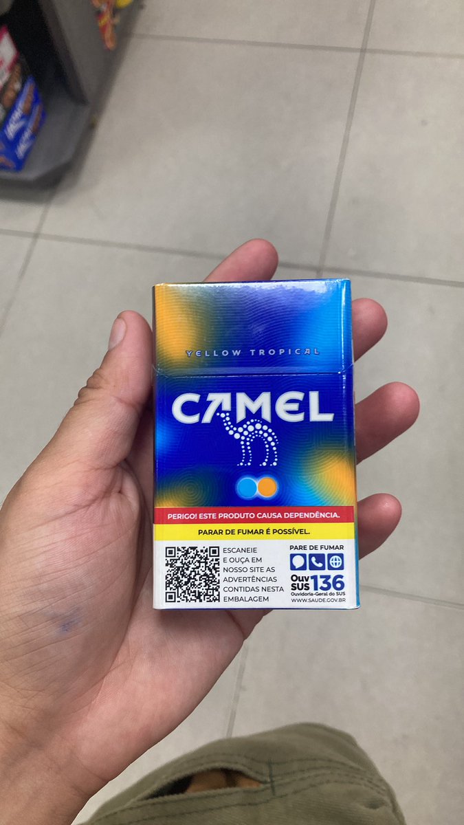 isscaralhuda's tweet photo. achei o famoso cigarro de banana camel ! #cigarrotwt https://t.co/IqnIDL1Wza