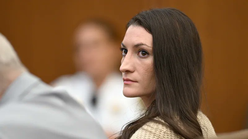 MarktMatts's tweet photo. Show of hands who thinks she deserves the death penalty. https://t.co/SwwAqvLu3Z