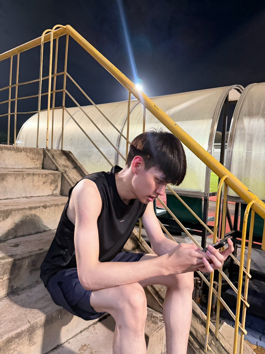 t_o_dell's tweet photo. night run https://t.co/J2ss66SjUz