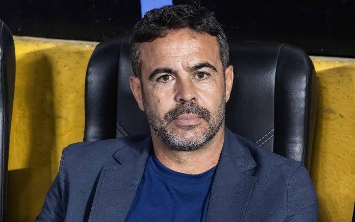 cabulas1921's tweet photo. "PARABÉNS", ARTHUR JORGE!

Hoje a culpa é toda sua!

Você viu que o Villalba estava sobrecarregado e não tirou ele, esperou ele ser expulso 

Você tirou o Matheus Pereira, Gerson e KJ 

MATOU O TIME!

SEU BURRO, FILHO DE UMA PUTA! https://t.co/j5htmWCi6D