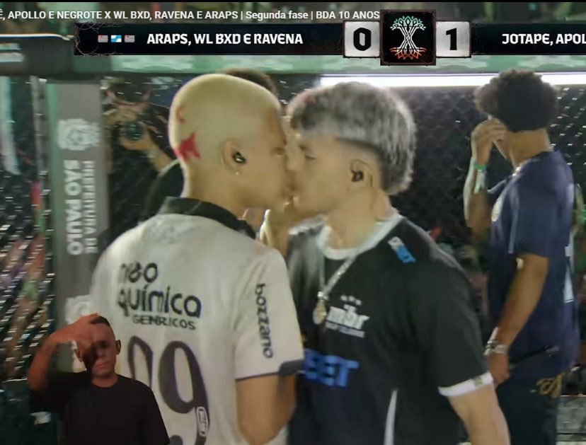7ydpr's tweet photo. o jota virando BI MVP e BISSEXUAL no mesmo dia https://t.co/T7EgDZ2l9t