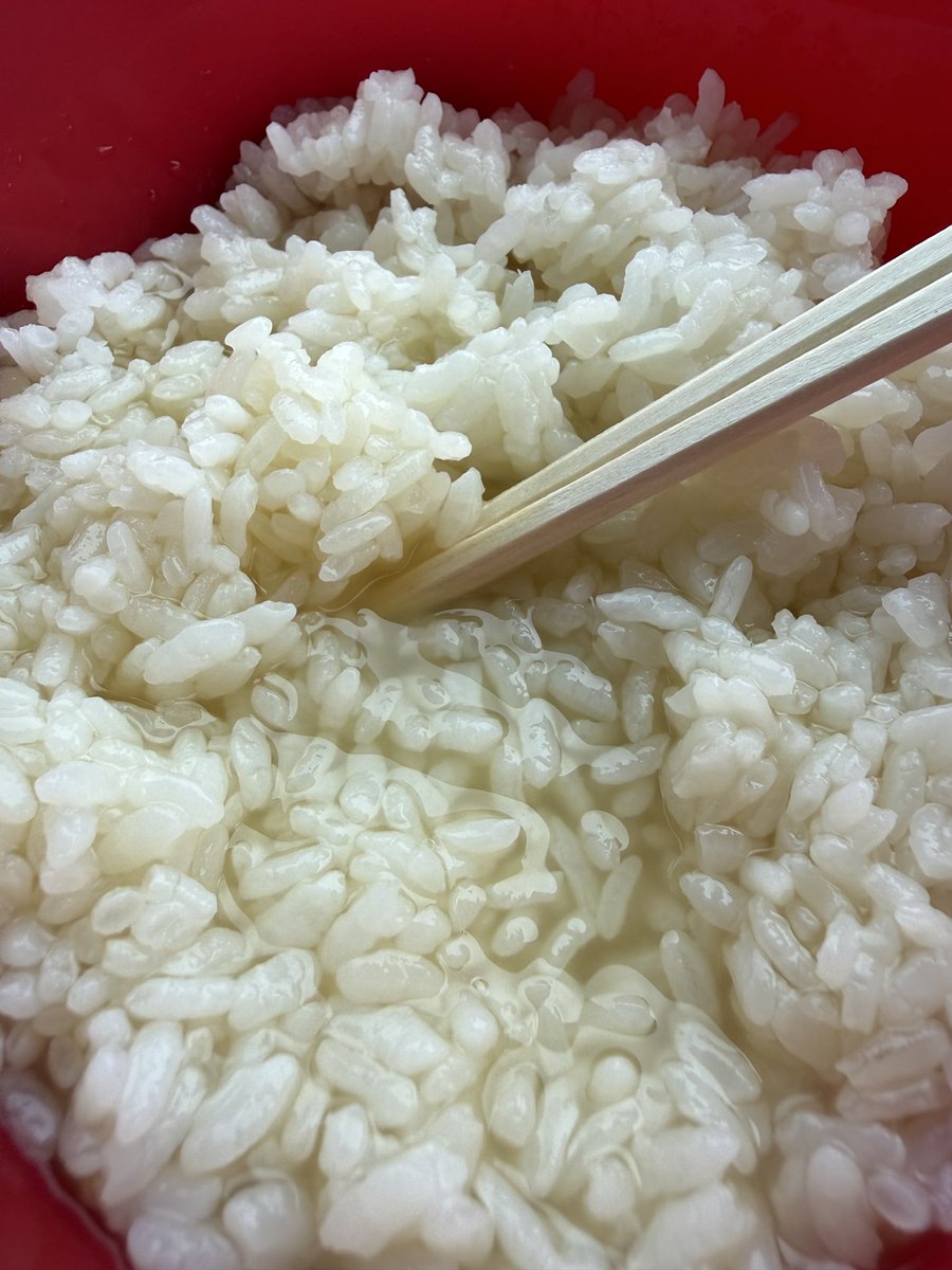 monakakinako's tweet photo. お茶漬けの素忘れて…

お茶浸しご飯…美味しくない…(T ^ T) https://t.co/cloKOazcwf