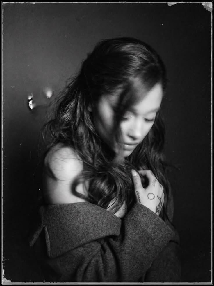 ariana_30_2's tweet photo. Ariana grande petal photoshoot version

12.9.2026... https://t.co/uprwPpfDIM