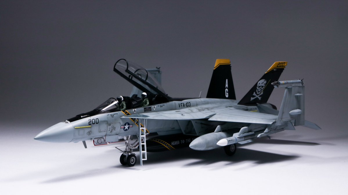 HK_LIFE_'s tweet photo. Academy 1/48 F/A-18F 'VFA-103'

アカデミー科学が発売を予告したF/A-18Fです。公式作例を作成しました https://t.co/cMyh3Mkc5K