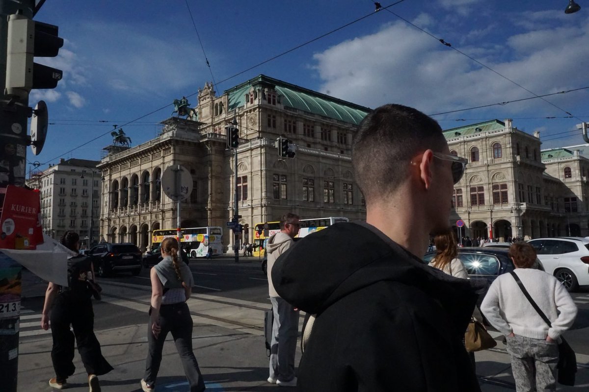 rigocalflo's tweet photo. ¿Me ayudas a elegir mi siguiente destino?

Hace 6 meses pude visitar Alemania y Austria, pero ahora quisiera un destino diferente, es por eso que hice https://t.co/FgW3JGdQyo, donde pueden encontrar algunas de mis fotos favoritas que capture durante mi viaje y también pueden ayudarme a seleccionar o votar un destino. 

🇦🇹: Wiener Staatsoper
