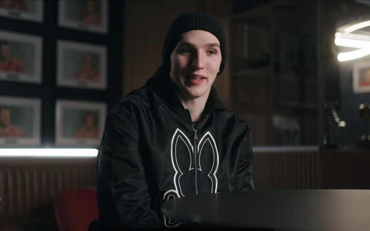 antistraightppl's tweet photo. hutson still repping psycho bunny even in his player interview #getthatcheck https://t.co/dDYczaK2oO