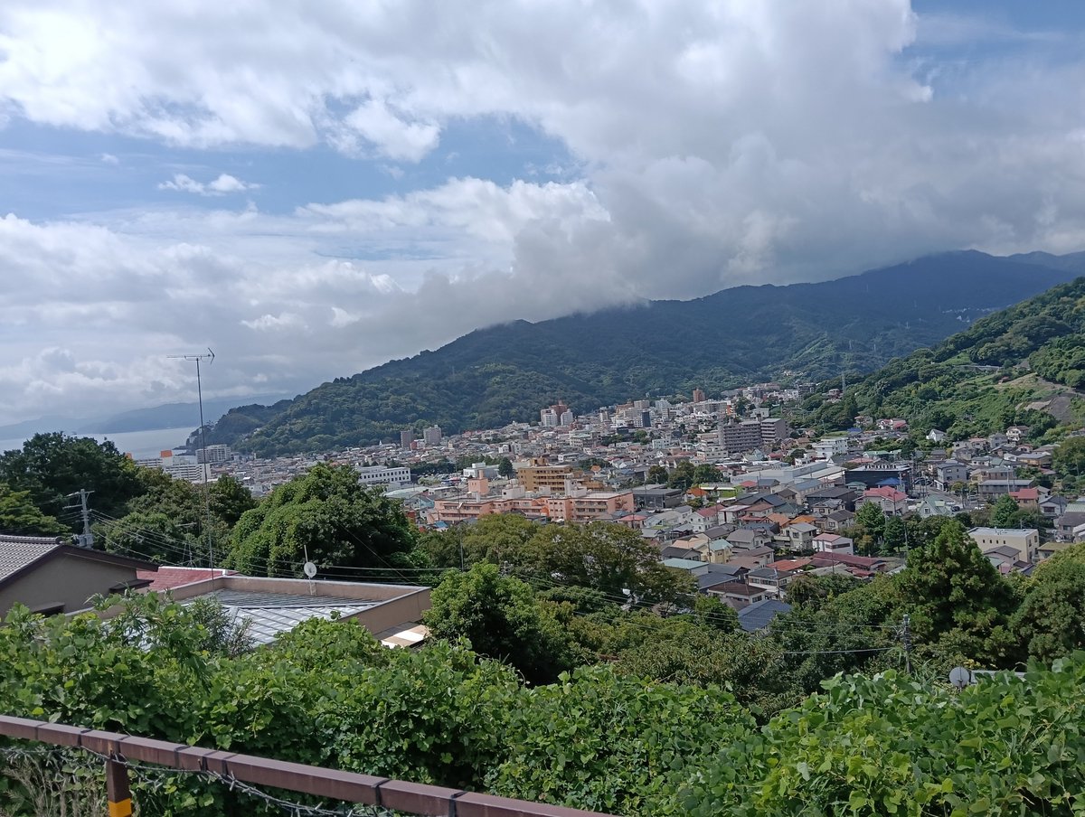 Nosutoneko's tweet photo. 車で静岡まで来た https://t.co/IBi0xEtSOz