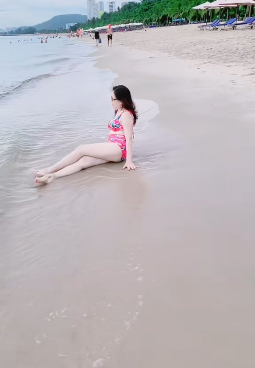 hung74219's tweet photo. Tuổi 60 https://t.co/syvYBzXi1F