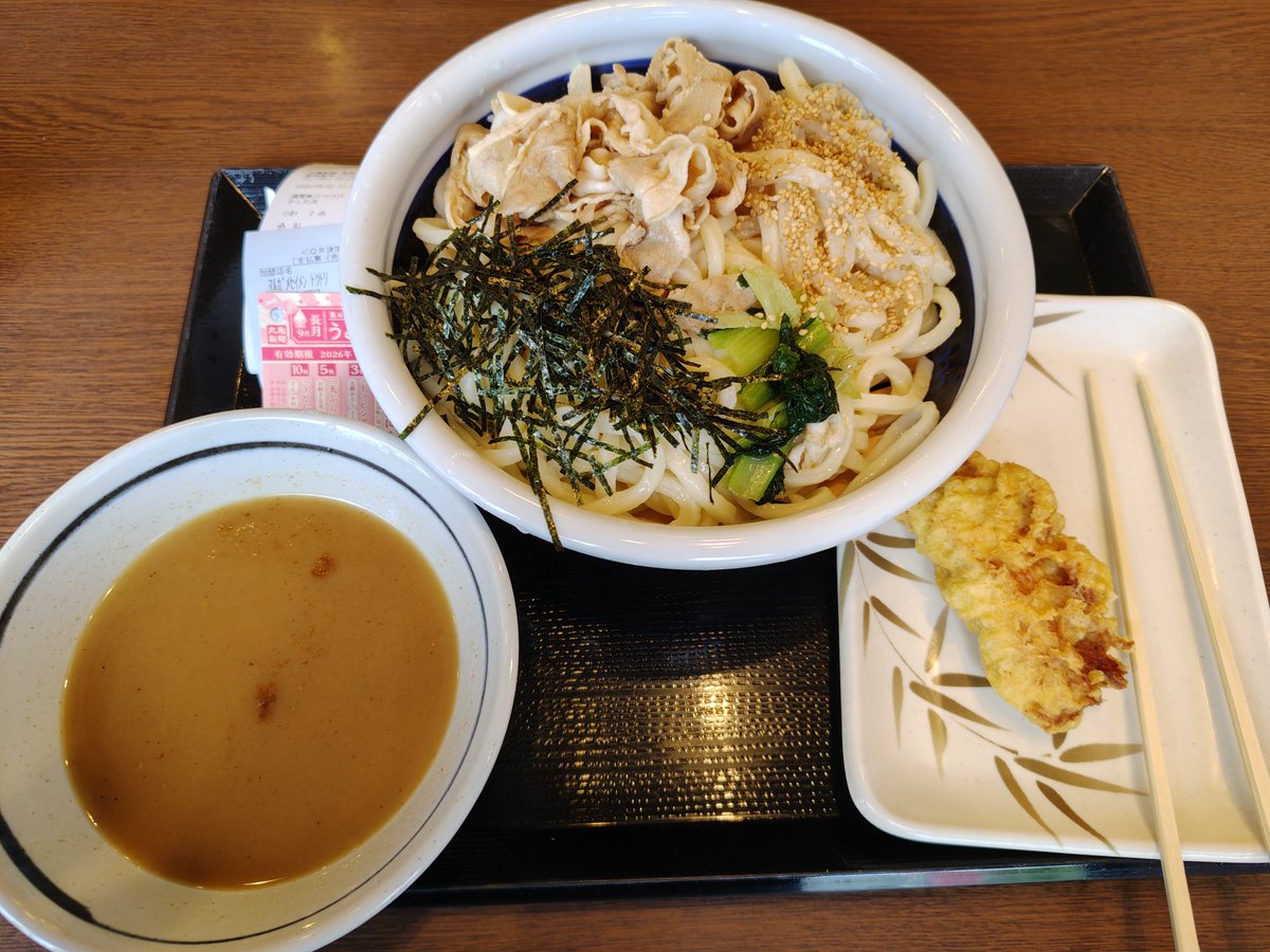 lovelive_hit's tweet photo. 早速、丸亀製麺に新メニュー食べに来た https://t.co/6aAM2l8sYH