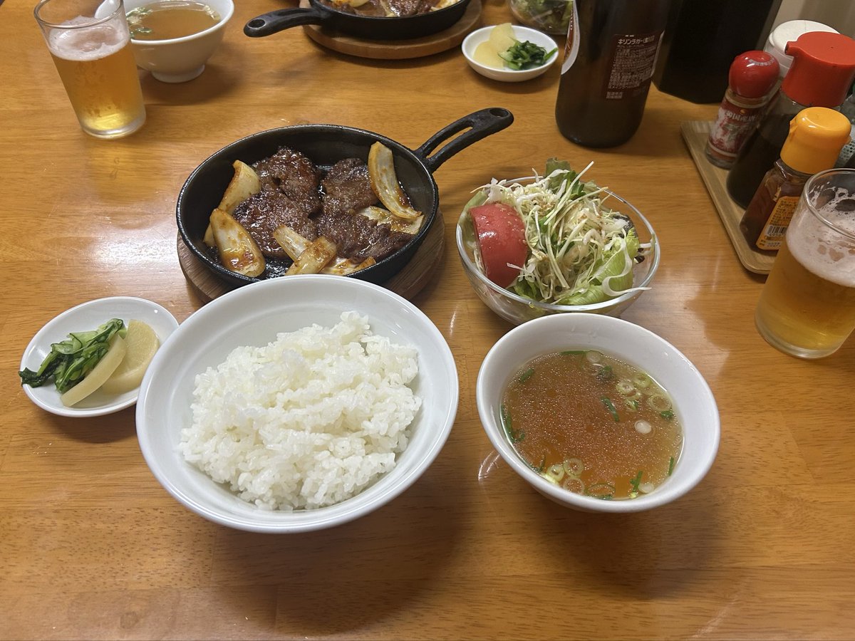 moemodaeu's tweet photo. 珉で焼肉定食 https://t.co/Zpq23qAPJL