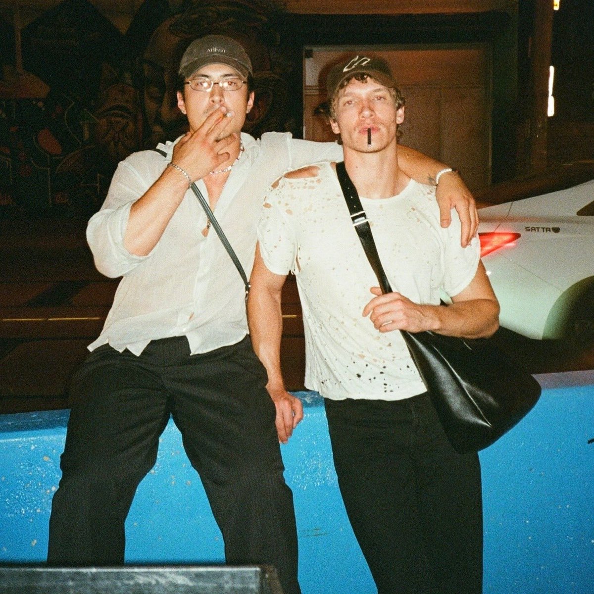 discostorrie's tweet photo. if you told me these were taken 5 years apart i’d believe you https://t.co/LSIIiAuiax