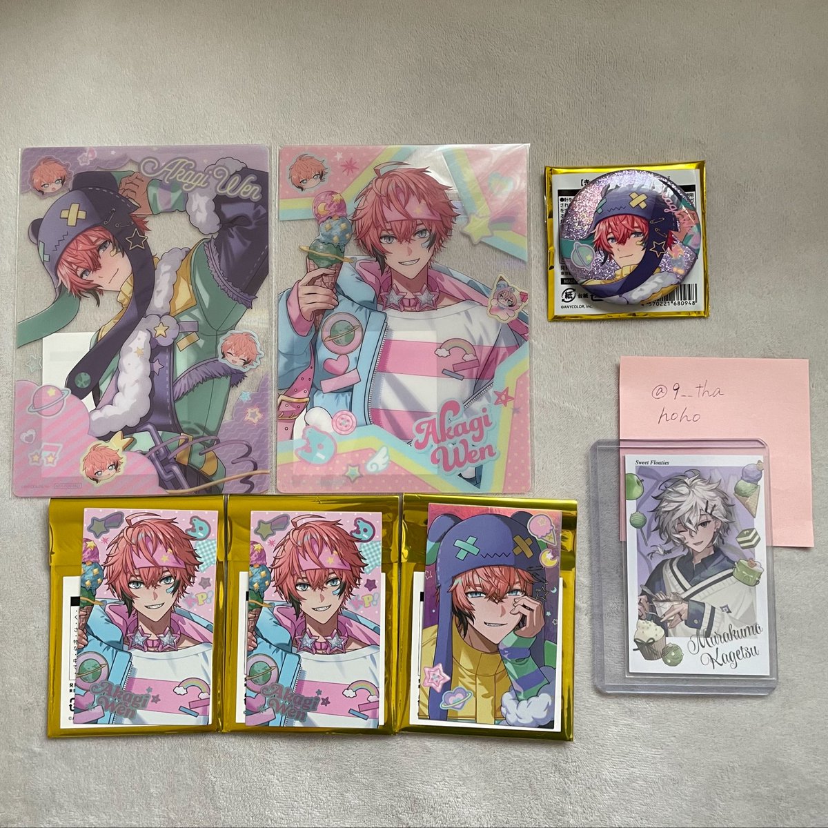 9__tha's tweet photo. 【交換】 にじさんじ きゅんbro ランダムフォト風カード 缶バッジ 特典 クリアカード

譲：画像 ❤️
求：💚 どの絵柄でも

郵送交換希望です。
1点からでもお気軽にお声かけください。 https://t.co/HRp20lcE6l
