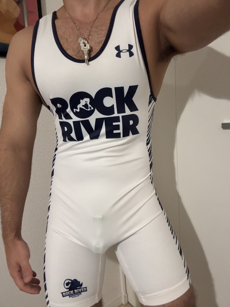 boy_j3's tweet photo. Nothing for you to see here, bud…. https://t.co/aOarSqeIHS