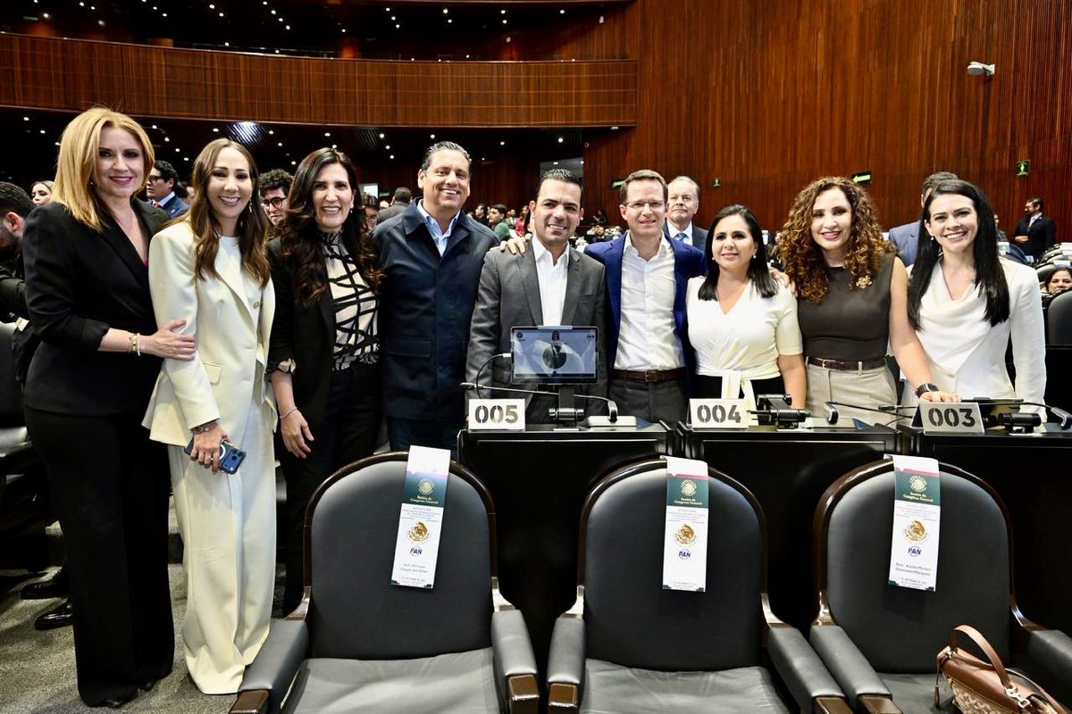 NoemiLuna_Zac's tweet photo. Iniciamos un nuevo periodo y estamos listos en la defensa de la Patria, la Familia y la Libertad.

Un privilegio hacer equipo con nuestros coordinadores @eLiasLixa y @RicardoAnayaC

¡México merece un mejor futuro y vamos a construirlo! https://t.co/cknQJAGJBf