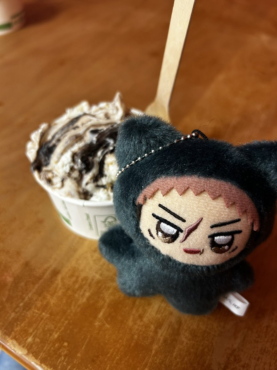 yujiseal's tweet photo. took chimiyu on road trip yesterday https://t.co/tFpDXGVi06
