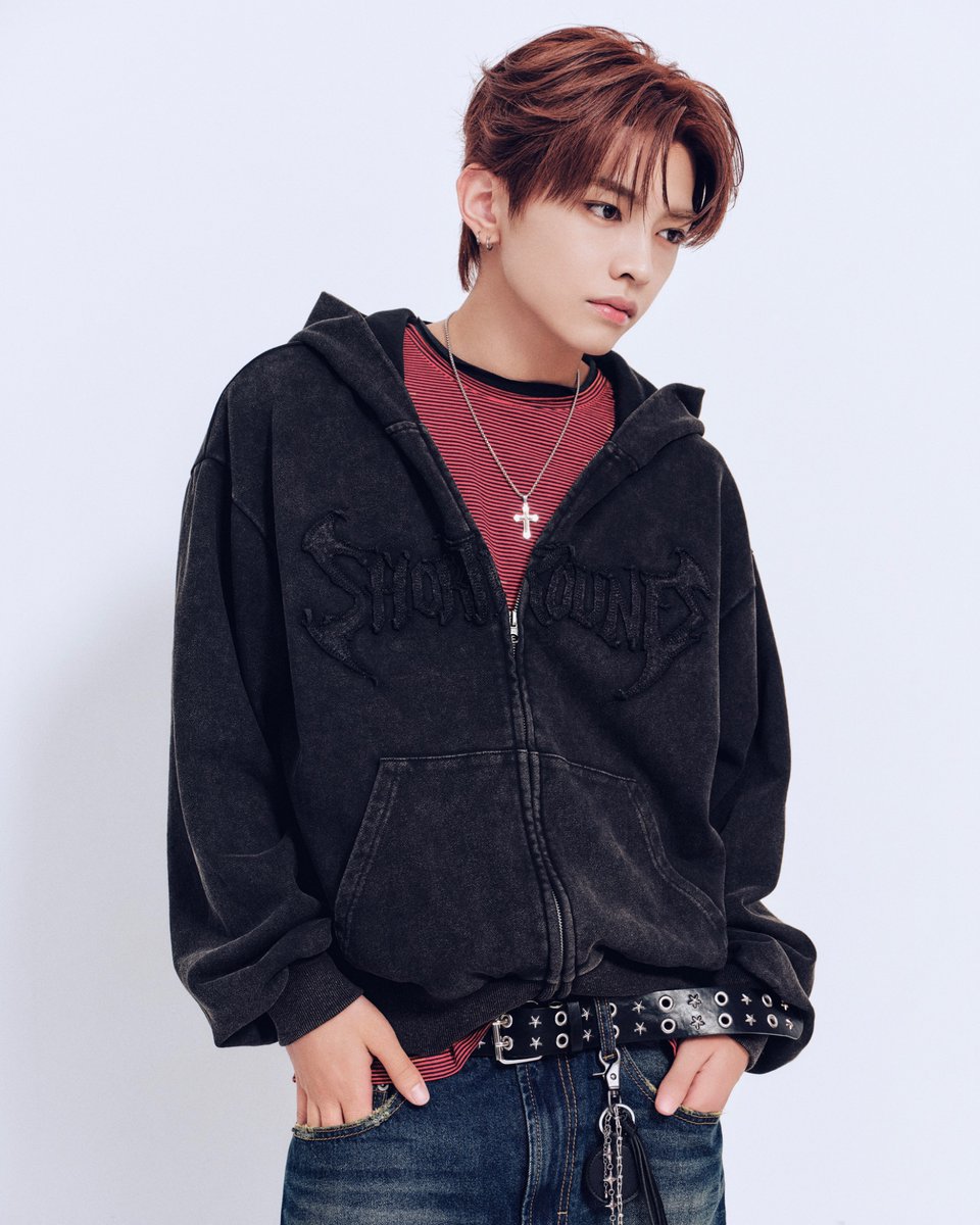 WEGO_press's tweet photo. AUTUMN IT ITEMS meets #WILDBLUE
~ZIP PARKA~
#宮武颯 #HAYATE
ｰｰｰｰｰｰｰｰｰｰ
◻︎ブリーチダメージアップリケZIPパーカー

https://t.co/LKcMCG4oDn
ｰｰｰｰｰｰｰｰｰｰ
@wildblue_ykme 
@haayaatee_ 
#WEGO #ZIPパーカー https://t.co/2VskVAVDiA