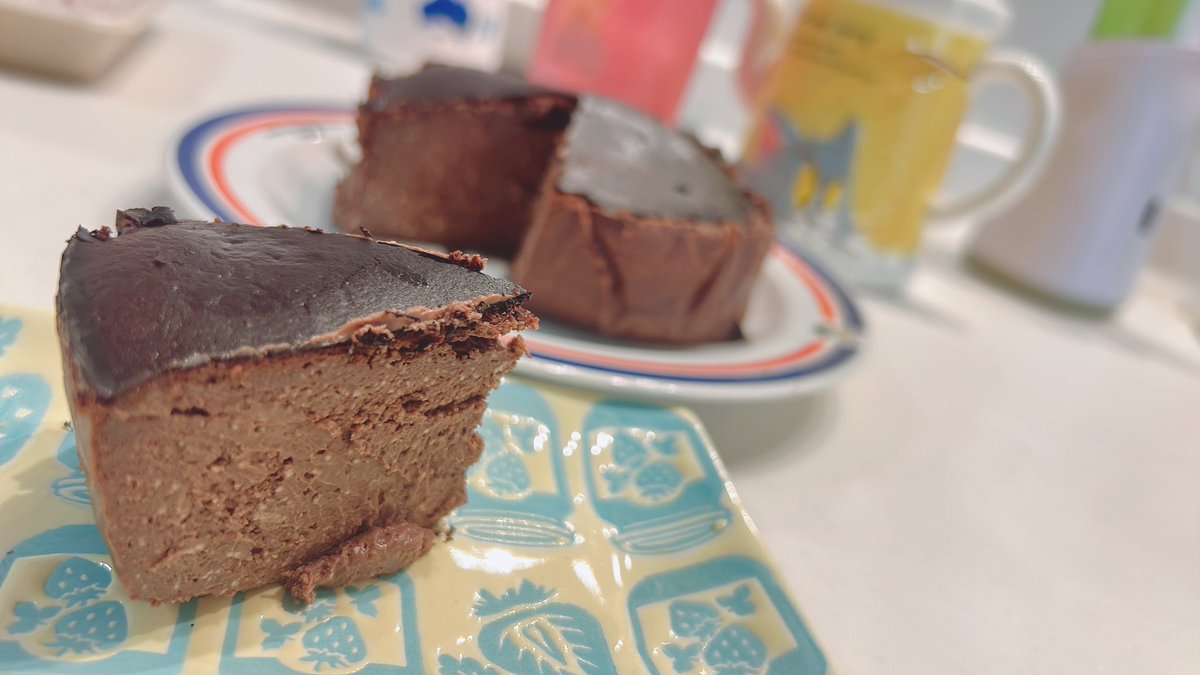 amoko_official's tweet photo. 本日の #あもこずきっちん 

🍫腸活チョコバスクチーズケーキ
🌕お月見ハンバーグ
🍠さつまいものハニーレモン煮
🍚デリピックスさんの冷凍ご飯とブロッコリー

ご飯炊き忘れたけどデリピックスさんの
冷凍ご飯があったから助かった😭😭😭

雑穀ご飯、ふわふわで美味しかった🍚

#DELIPICKS #PR https://t.co/zQqK1tVFvK