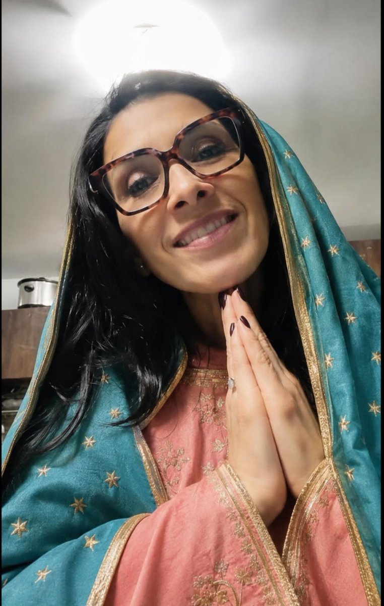 FranSRM_'s tweet photo. SorDalílah? JAJAJAJAJAJA
Ocupo este sticker para absolutamente TODOOO

DALÍLAH X DYSON https://t.co/vrNXZhstoJ