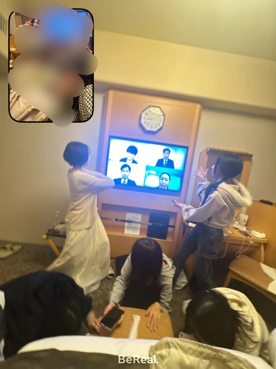 ojiji__da's tweet photo. もう一回集まろう https://t.co/pVd26UVDlm