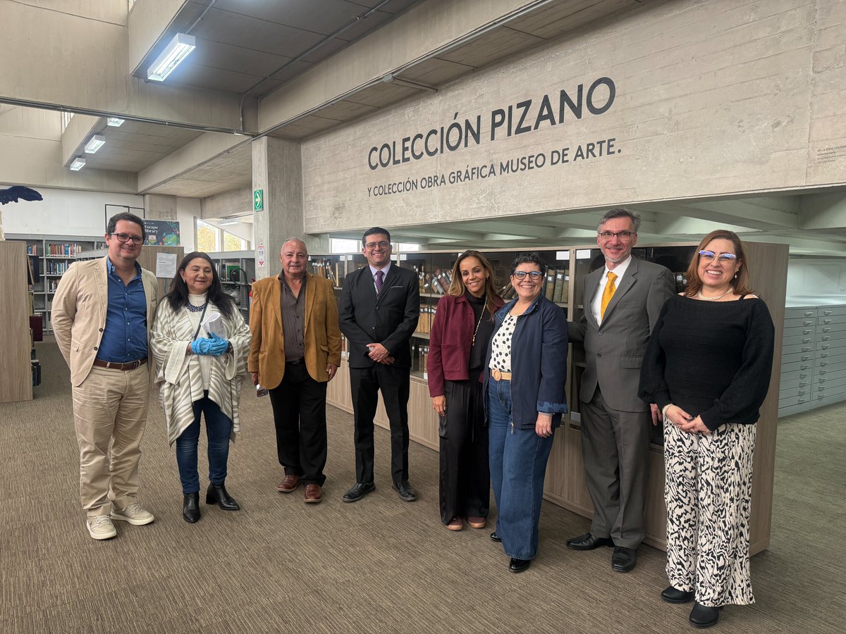 MedicinaUNAL's tweet photo. Los pares también recorrieron el @HospitalUNAL y el @HOMIOficial , y conocieron nuestra biblioteca como herramienta formativa.
¿Qué te enorgullece de Medicina UNAL? Cuéntanos 👇
#ReacreditaciónMedicinaUNAL #MedicinaUNAL #EsTiempoDeSumar #FacultadDeMedicinaUNAL https://t.co/jaChvxkJ5l