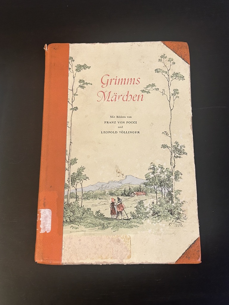 MarkWerling5's tweet photo. #FairyTaleTuesday
Celebrating the birthday of Engelbert Humperdinck. He wrote a fairy tale opera, "Hänsel und Gretel." #Grimm #Oper #Märchen https://t.co/Roz8lPfZLQ