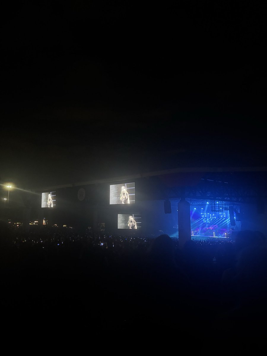 xxGoddeessRoxy's tweet photo. Thank you to the piggies that funded this concert.🐷💕

#paypig #goddess #humanatm #spoiled #owner #owner https://t.co/1z4nysMFUt