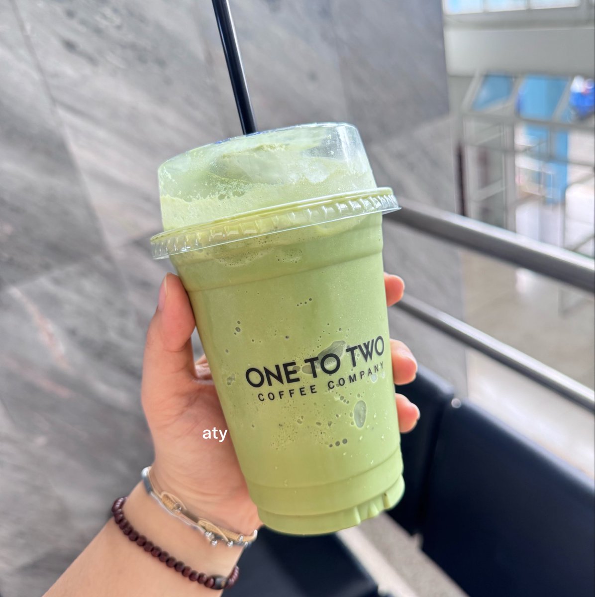 atoeyfinn's tweet photo. โดนมาแล้ว 1 จ่ายผ่าน shopeepay คุ้มกว่าจริง
One to two มัทฉะปั่นในราคา 50 บาท 555555

ลองเช็คสาขาดูน้า คุ้มมากก y—y 
🍵 : https://t.co/yfL1mKZRVo https://t.co/LP4ha58UHE
