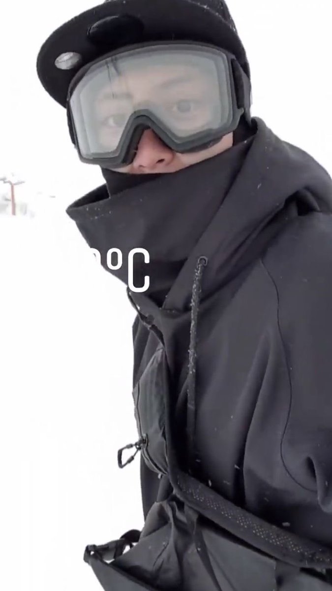 SPARK_61's tweet photo. ⛰️🏂🏎️🏄‍♂️ 

ใช้ชีวิตคุ้มๆ https://t.co/qr6TNRVmdn