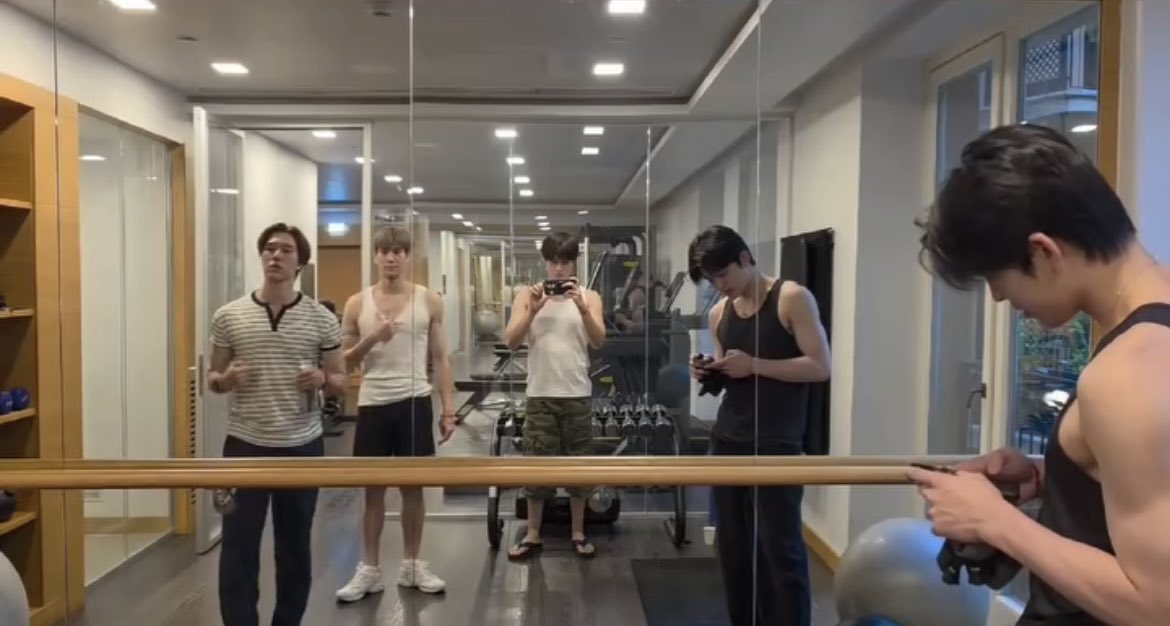 ceqilah's tweet photo. PondPhuwin ✅
SkyNani ✅
So… where is JoongDunk? 👀 https://t.co/3PYugFN4W9