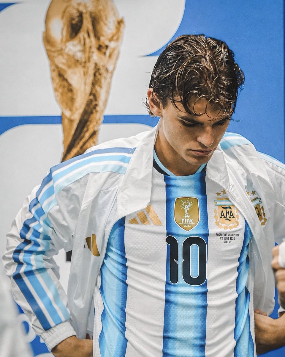 RMCF_Minuto93's tweet photo. 【速報】

🇦🇷ニコ･パスがアルゼンチン代表の10番着用へ

スカローニ監督が契約を延長した場合、彼が10番を背負う。

ソース @ESPNArgentina https://t.co/8njHj3Ux5b