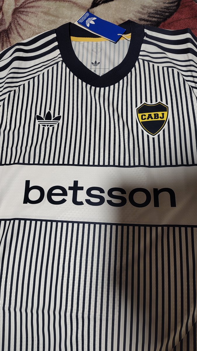 MatPiriz19's tweet photo. 🖤🤍⚓💙💛 hermosa por donde se la mire @BocaJrsOficial 😍😍😍 https://t.co/9mW3IimMs5